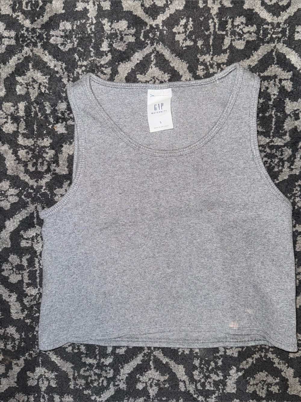 GAP maternity top